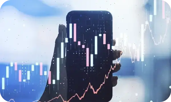 Close-up of a trader at a laptop